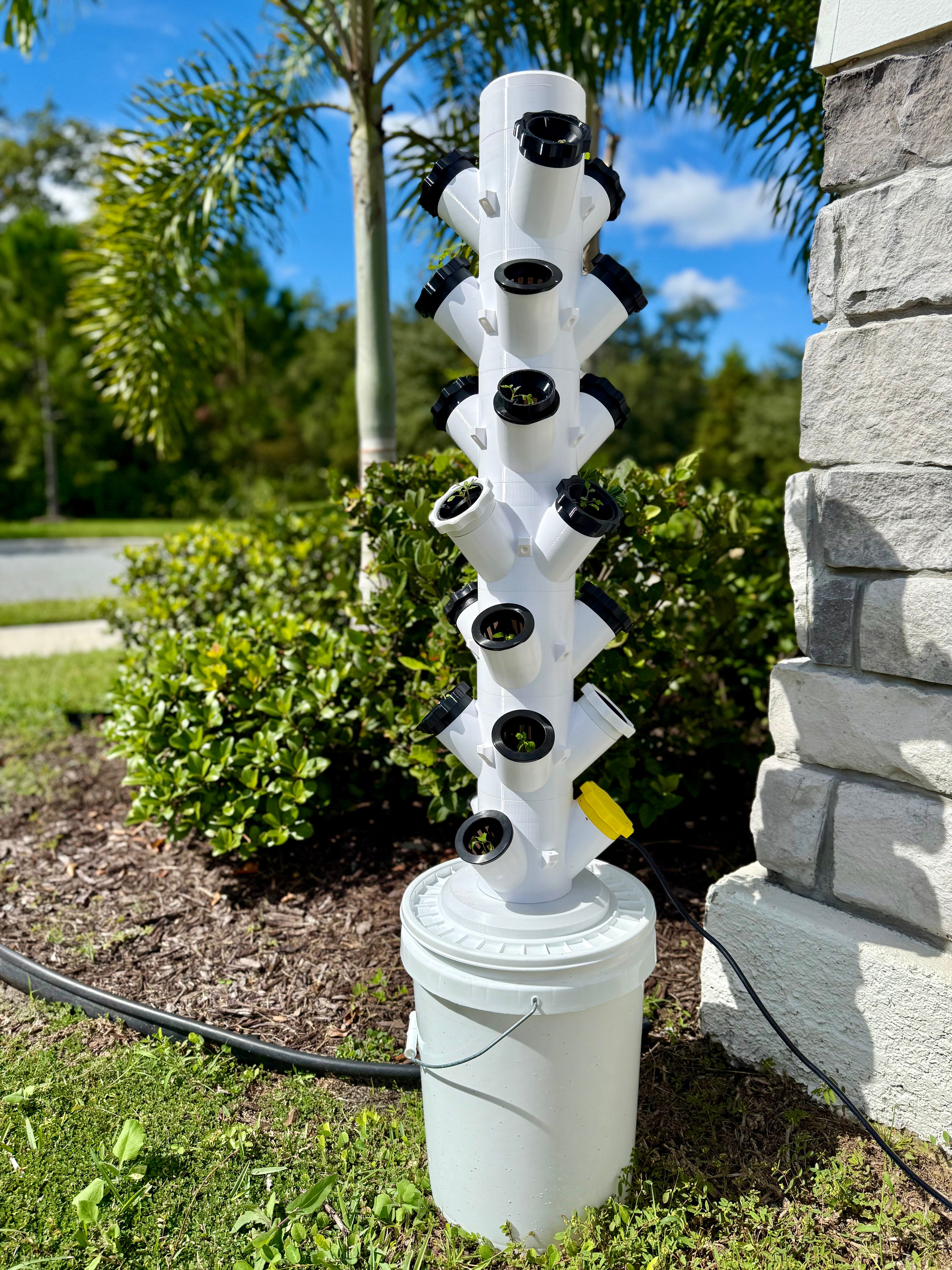 7-Stack Hydroponic Tower Bundle