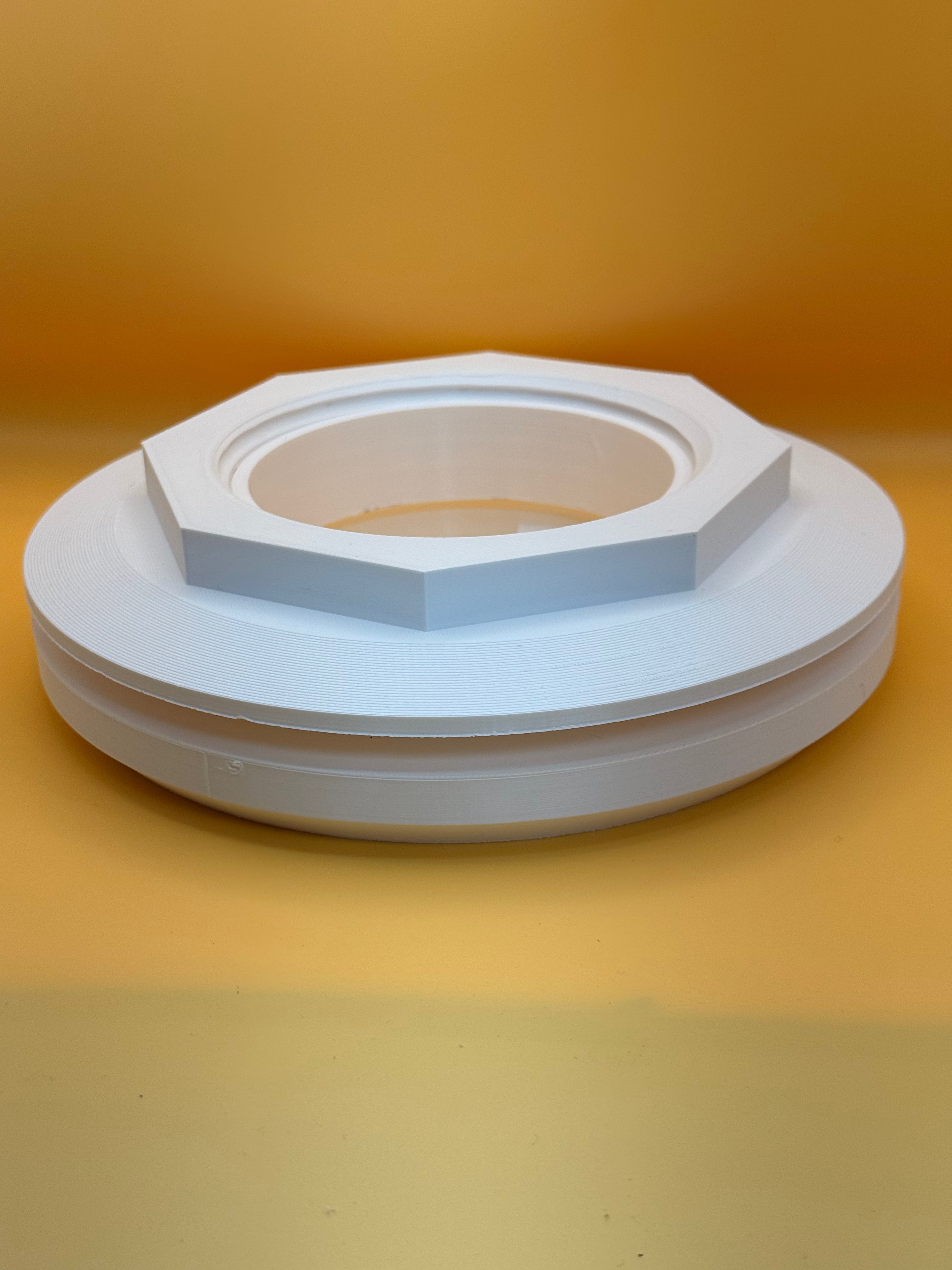 Bucket Adapter – Connect Your Hydroponic Tower to Any Suitable Water Reservoir