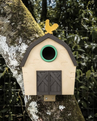 Charming Barn Birdhouse for Feathered Friends - Perfect Outdoors Decor & Gift